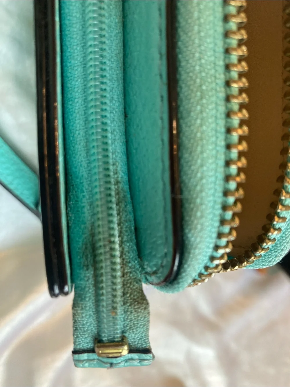 kate spade questions leave